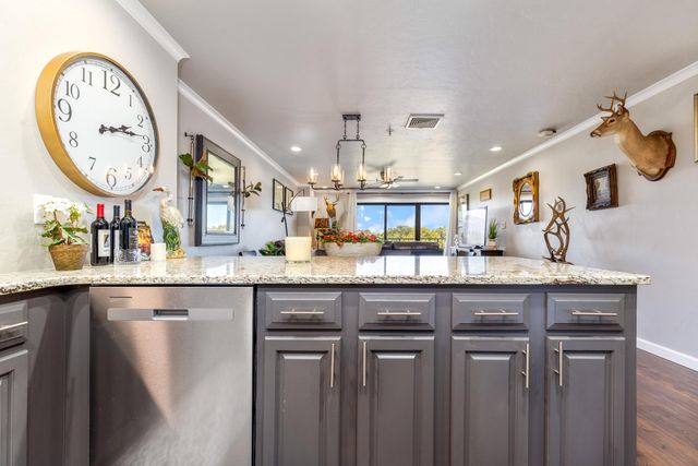 57200 E Hwy 125 4941-2-3, Monkey Island, OK 74331