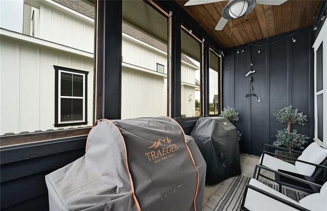 1095 Twain ST, Driftwood, TX 78619