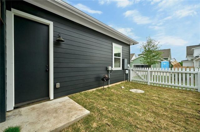 1095 Twain ST, Driftwood, TX 78619