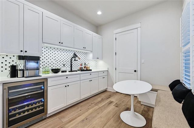 1095 Twain ST, Driftwood, TX 78619