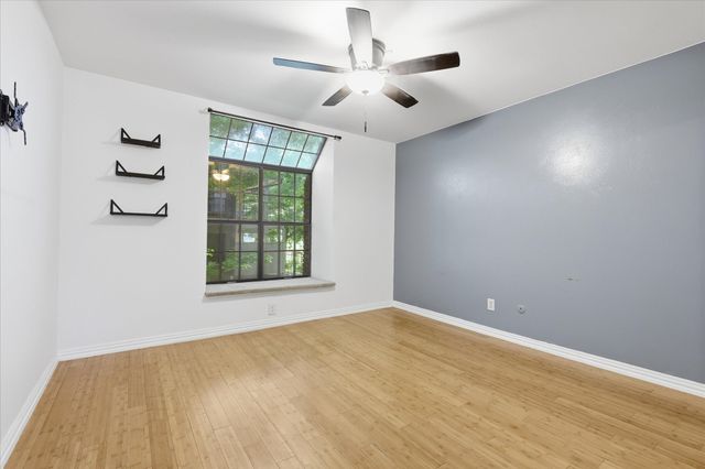 2505 Wedglea Drive 225, Dallas, TX 75211