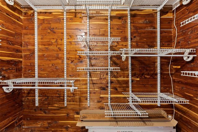 4895 BAY STREET NE 207, St Petersburg, FL 33703