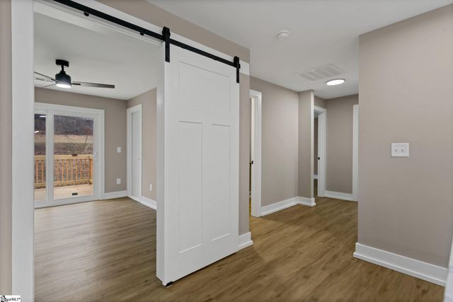 75 W Tyger Bridge Road, Taylors, SC 29687