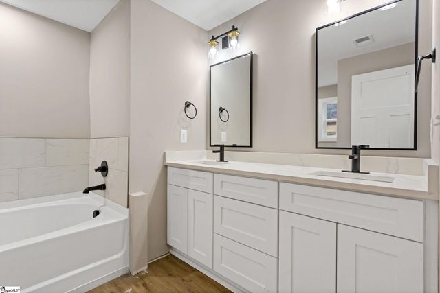 75 W Tyger Bridge Road, Taylors, SC 29687