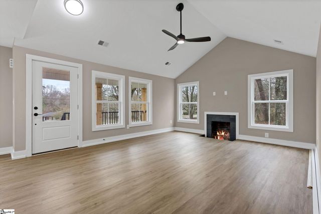 75 W Tyger Bridge Road, Taylors, SC 29687