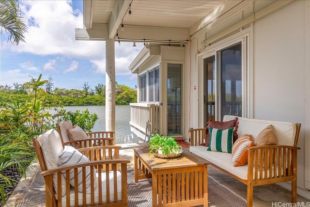 387 Opihikao Place 311, Honolulu, HI 96825