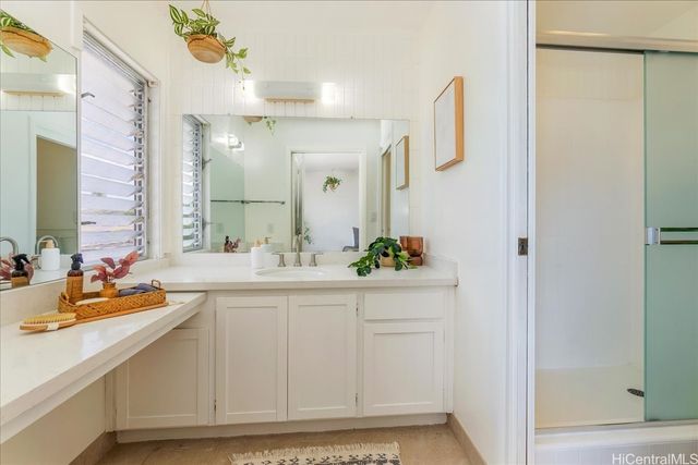 387 Opihikao Place 311, Honolulu, HI 96825