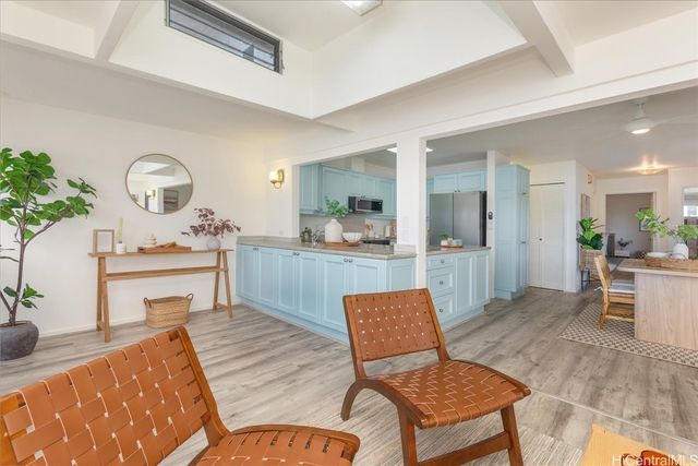 387 Opihikao Place 311, Honolulu, HI 96825