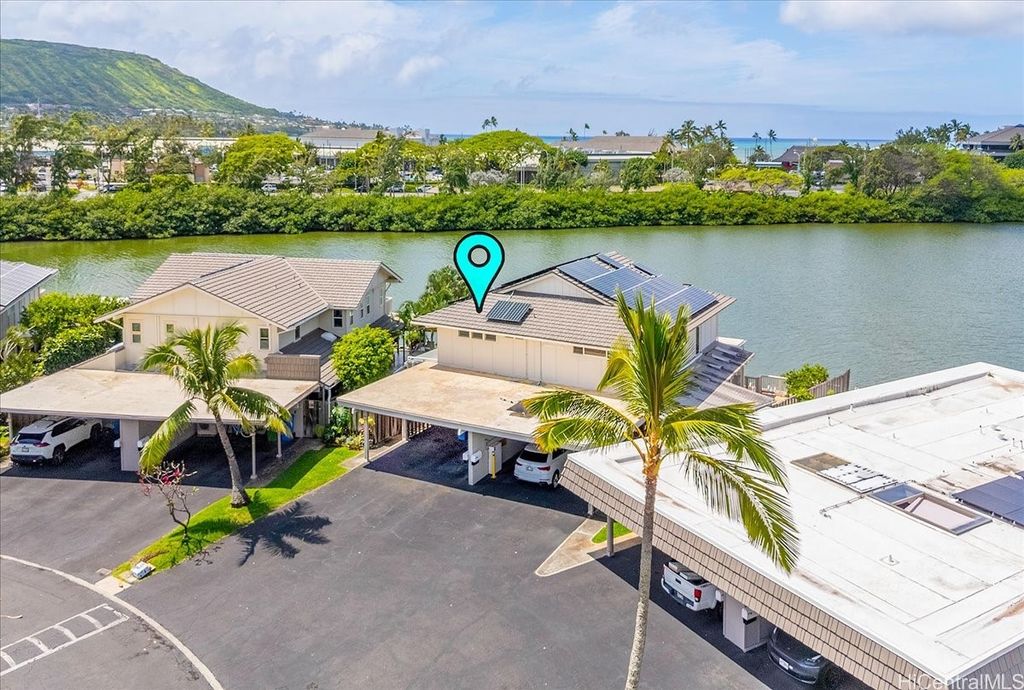 387 Opihikao Place 311, Honolulu, HI 96825