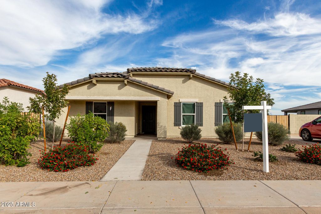 76 S NAPLES Lane, Casa Grande, AZ 85122