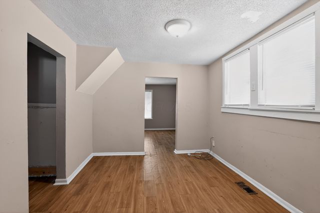 668 Erickson Avenue, Columbus, OH 43213