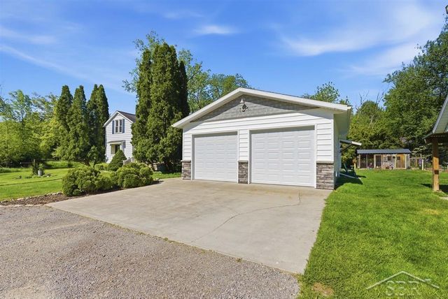 2775 E Siebert Road, Larkin Twp, MI 48642