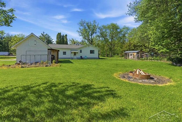 2775 E Siebert Road, Larkin Twp, MI 48642