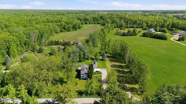 2775 E Siebert Road, Larkin Twp, MI 48642