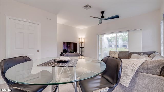10053 Poppy Hill DR, Fort Myers, FL 33966
