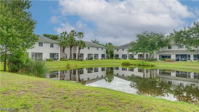 10053 Poppy Hill DR, Fort Myers, FL 33966