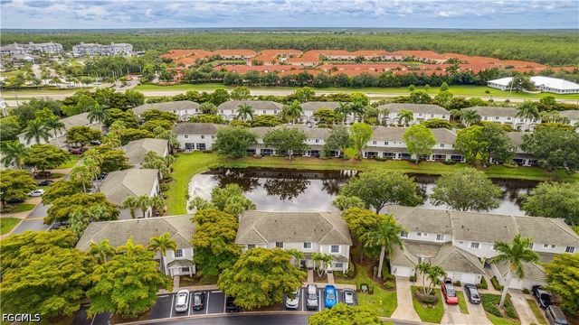 10053 Poppy Hill DR, Fort Myers, FL 33966