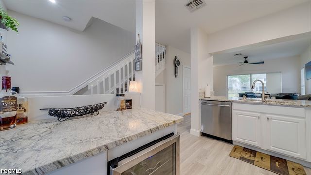 10053 Poppy Hill DR, Fort Myers, FL 33966