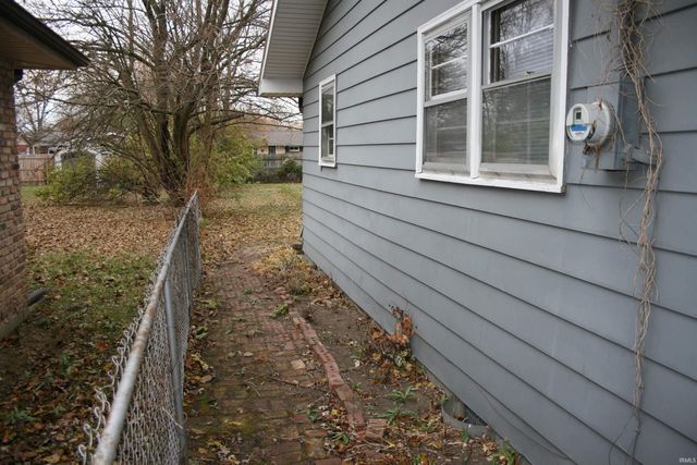 3417 N Milton Street, Muncie, IN 47304