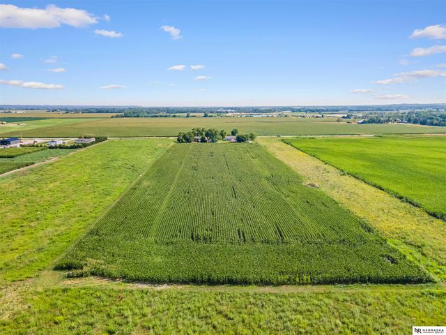 26110 W Maple Road, Waterloo, NE 68069