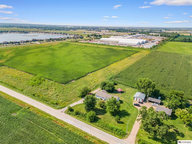 26110 W Maple Road, Waterloo, NE 68069