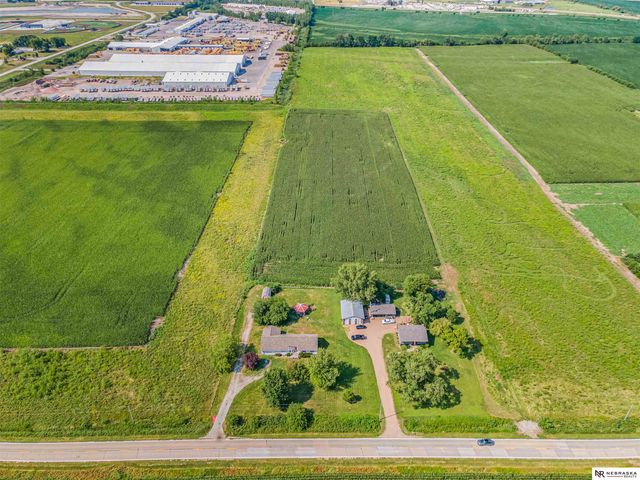 26110 W Maple Road, Waterloo, NE 68069