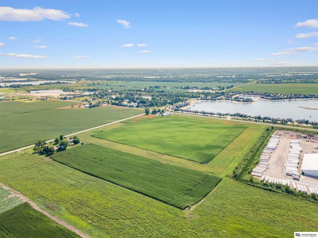 26110 W Maple Road, Waterloo, NE 68069
