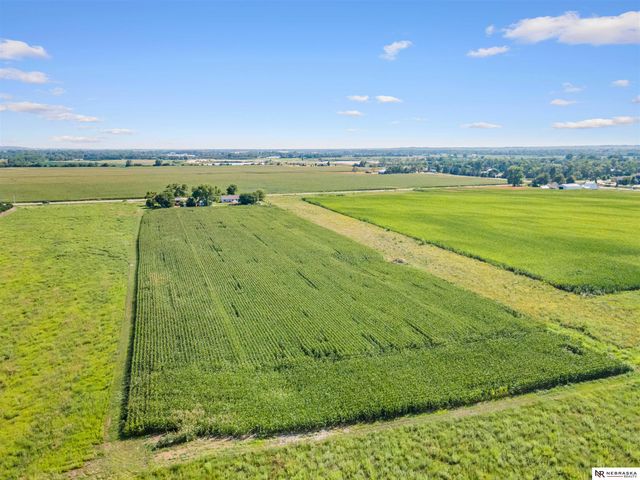 26110 W Maple Road, Waterloo, NE 68069