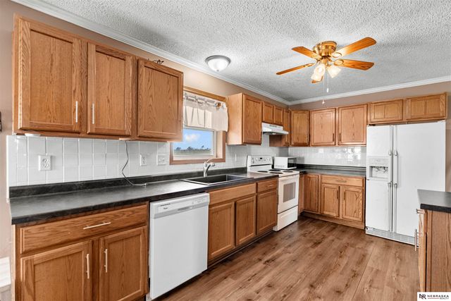 26110 W Maple Road, Waterloo, NE 68069
