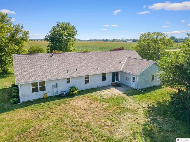 26110 W Maple Road, Waterloo, NE 68069