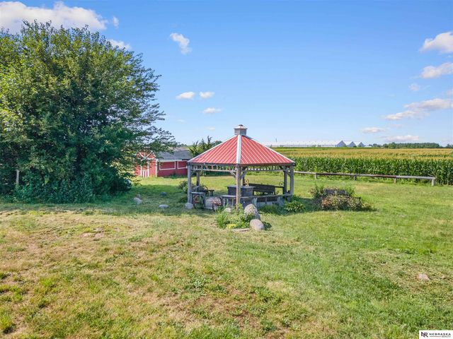 26110 W Maple Road, Waterloo, NE 68069