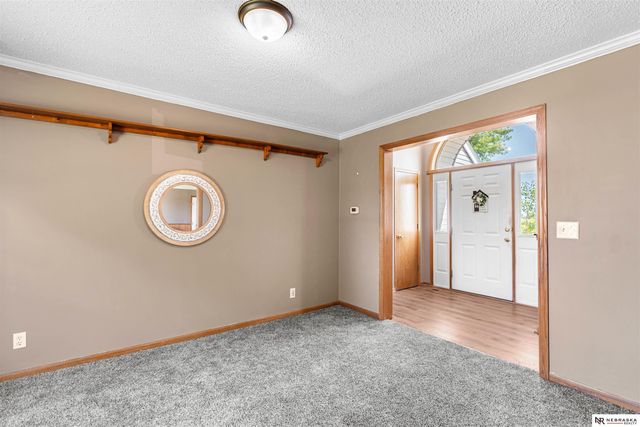 26110 W Maple Road, Waterloo, NE 68069