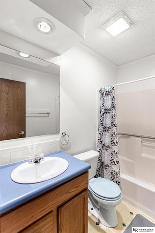 26110 W Maple Road, Waterloo, NE 68069