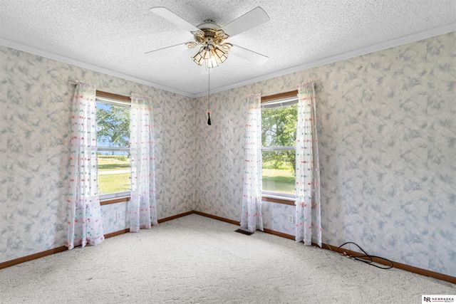 26110 W Maple Road, Waterloo, NE 68069