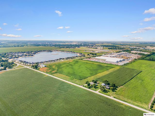 26110 W Maple Road, Waterloo, NE 68069