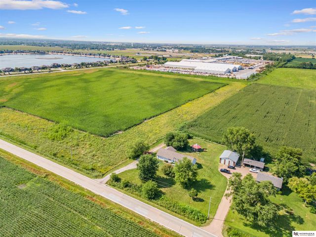 26110 W Maple Road, Waterloo, NE 68069