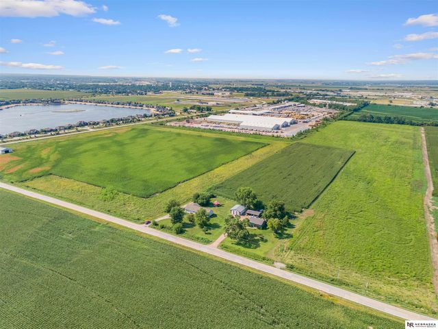 26110 W Maple Road, Waterloo, NE 68069