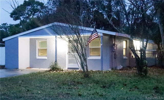 3856 S Sandpiper Terrace, Homosassa, FL 34448