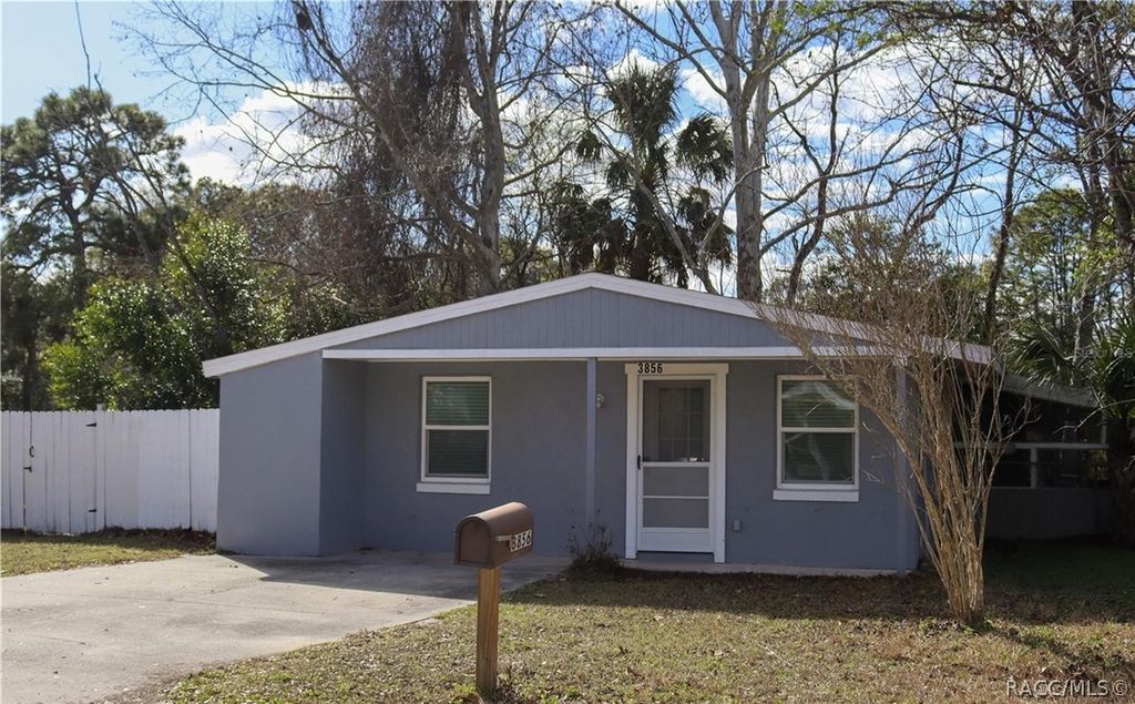 3856 S Sandpiper Terrace, Homosassa, FL 34448