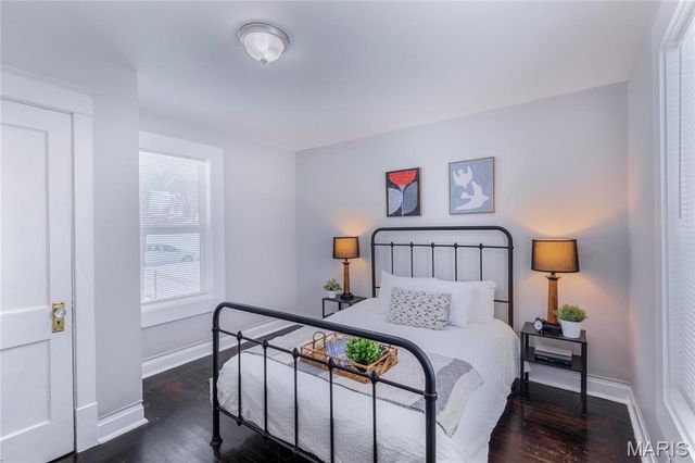 3106 Quiet Lane, St Louis, MO 63114