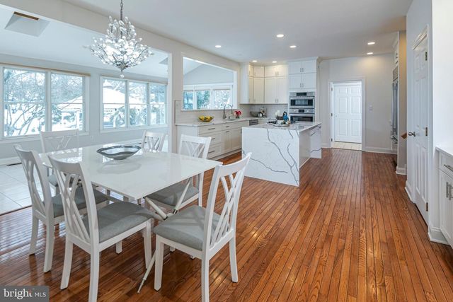 497 CHRISTOPHER DR, Princeton, NJ 08540