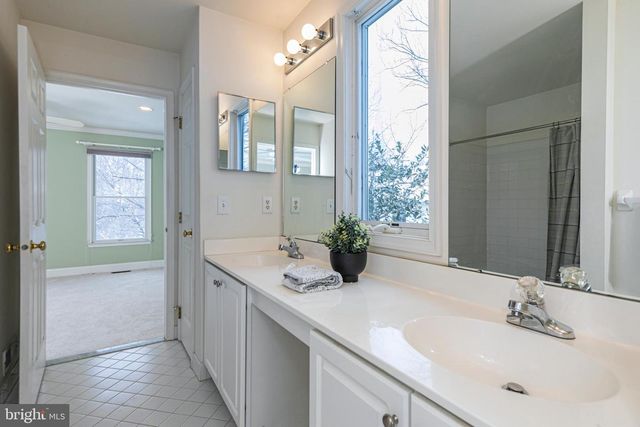 497 CHRISTOPHER DR, Princeton, NJ 08540