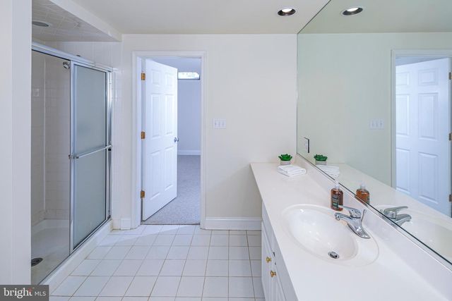 497 CHRISTOPHER DR, Princeton, NJ 08540