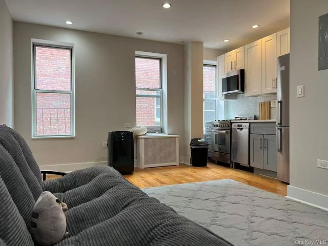 42-22 Ketcham Street 3E, Elmhurst, NY 11373