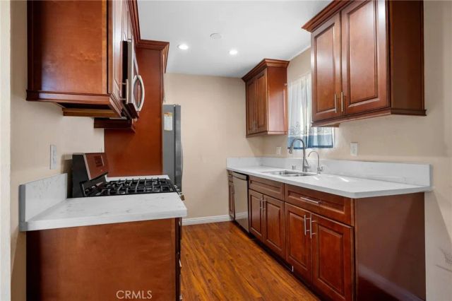 1422 Rock Glen Avenue 203, Glendale, CA 91205