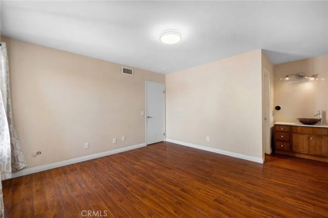 1422 Rock Glen Avenue 203, Glendale, CA 91205