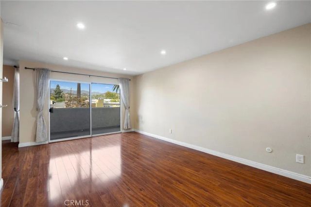 1422 Rock Glen Avenue 203, Glendale, CA 91205