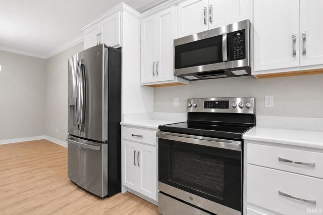 3782 High Pointe Lane, Newburgh, IN 47630