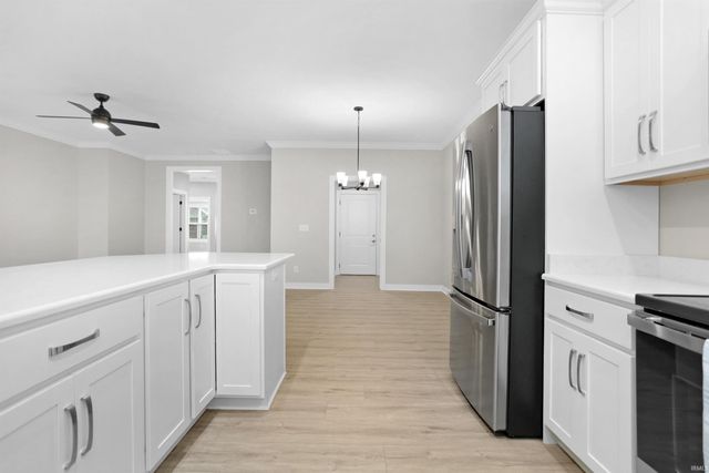 3782 High Pointe Lane, Newburgh, IN 47630