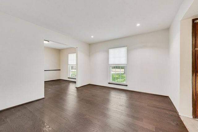 8515 Baumgarten Drive, Dallas, TX 75228